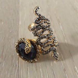 Snake style statement rings